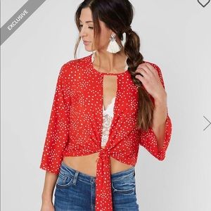 ISO Red by BKE Tie front Top in XL